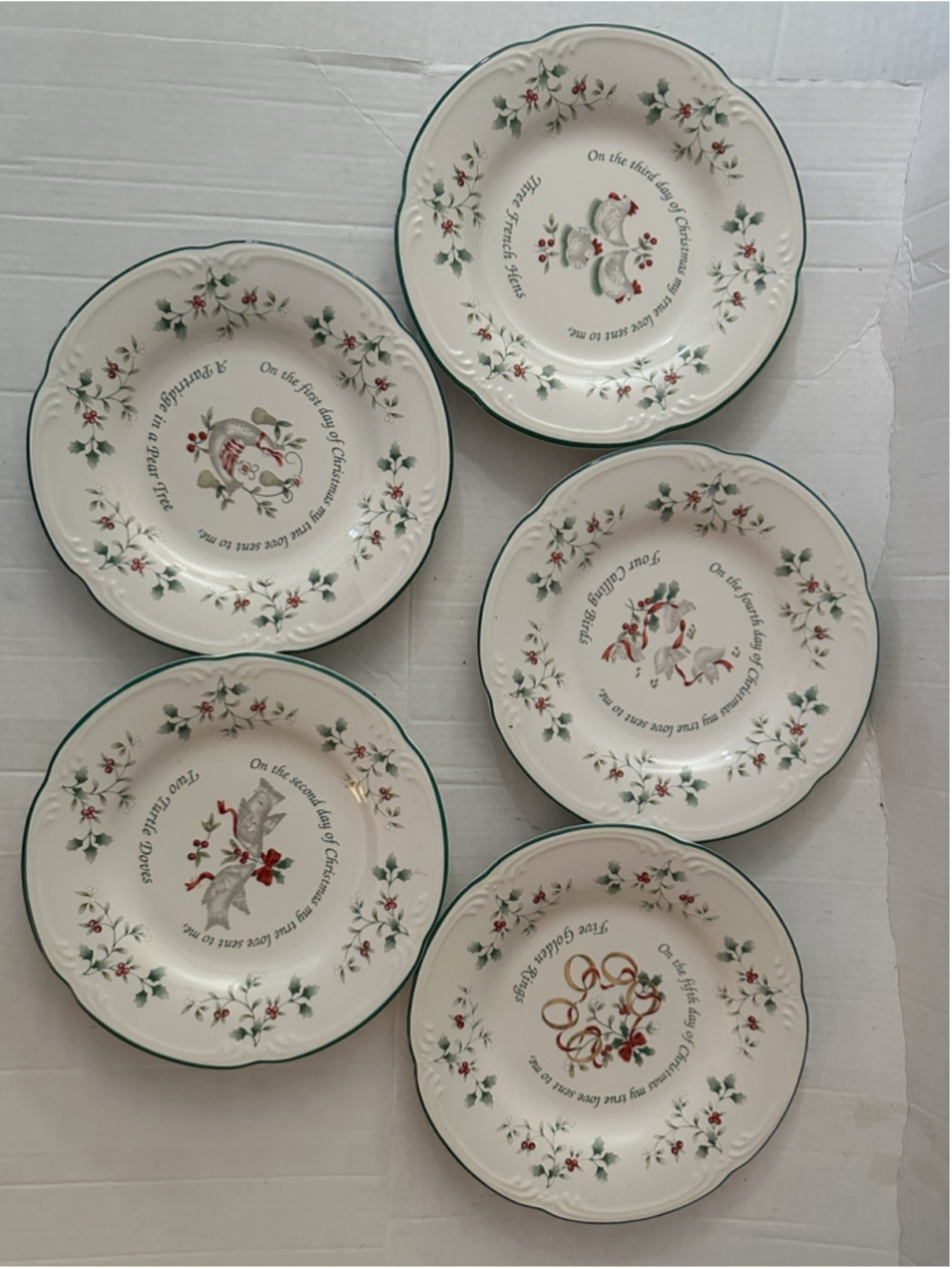 Pfaltzgraff 12 Days of Christmas Days 1-5 Winterberry Set of 5 Appetizer Plates